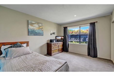 Photo of property in 16 Vanderbilt Place, Halswell, Christchurch, 8025