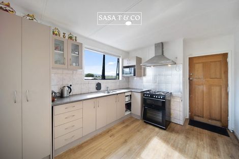 Photo of property in 29 Blake Road, Mangere East, Auckland, 2024