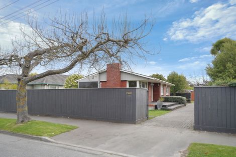 Photo of property in 195 Grimseys Road, Redwood, Christchurch, 8051