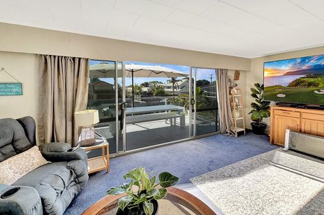 Photo of property in 124 Pohutukawa Avenue, Ohope, 3121