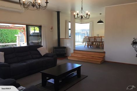 Photo of property in 22 Dover Road, St Andrews, Hamilton, 3200