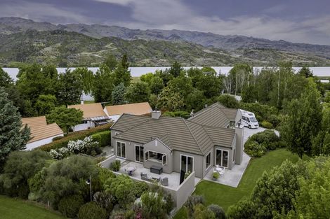 Photo of property in 21 Pisa Moorings Road, Mount Pisa, Cromwell, 9383