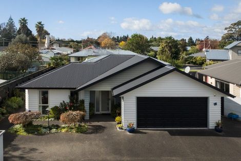 Photo of property in 8 Kasey Josh Place, Katikati, 3129