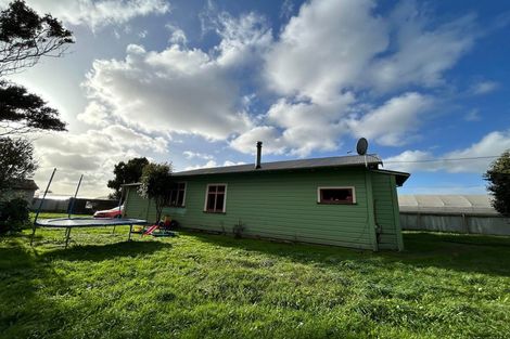 Photo of property in 196 Main Road South, Levin, 5510