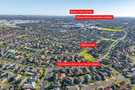Photo of property in 218 Kilkenny Drive, East Tamaki Heights, Auckland, 2016