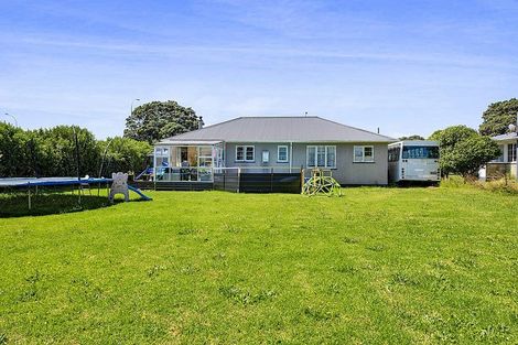 Photo of property in 186 Tasman Street, Opunake, 4616