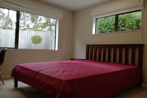 Photo of property in 8 Ilam Lane, Fairview Heights, Auckland, 0632
