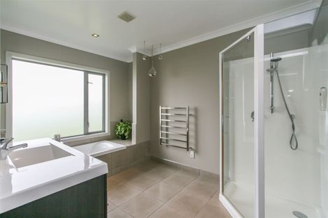 Photo of property in 1271 Upland Road, Egmont Village, Inglewood, 4386