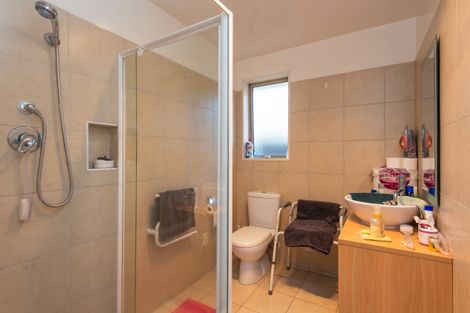 Photo of property in 65b Cleveland Street, Edgeware, Christchurch, 8013