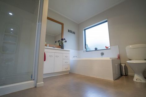 Photo of property in 61 Dunns Road, Otatara, Invercargill, 9879