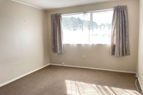 Photo of property in 87a Pinehaven Road, Pinehaven, Upper Hutt, 5019