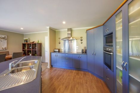 Photo of property in 2 Taunton Place, Rangiora, 7400