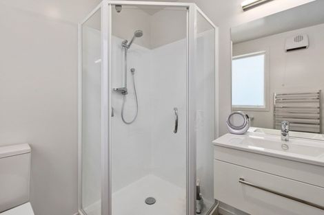 Photo of property in 5 Pimelea Street, Papamoa Beach, Papamoa, 3118