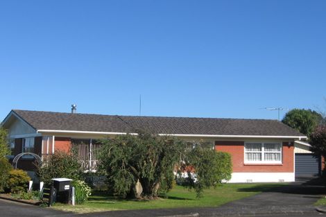 Photo of property in 6 Bushlands Place, Opaheke, Papakura, 2113