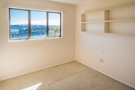 Photo of property in 68 Kahu Road, Paremata, Porirua, 5024