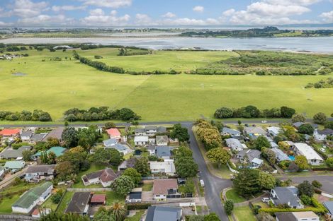 Photo of property in 17 Ashcroft Avenue, Mangere Bridge, Auckland, 2022