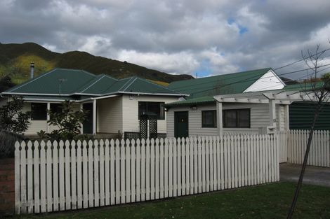 Photo of property in 10 Bell Road, Waiwhetu, Lower Hutt, 5010