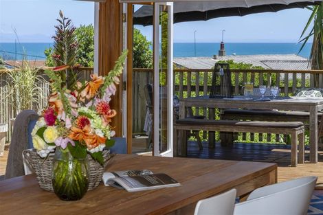 Photo of property in 20 Pingau Street, Paekakariki, 5034