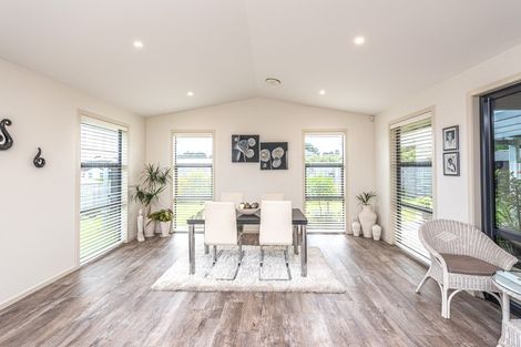 Photo of property in 45 Golf Vue Place, Castlecliff, Whanganui, 4501