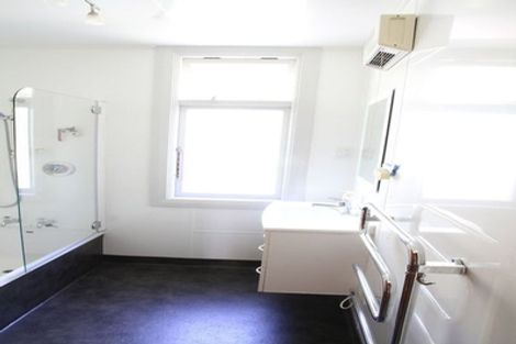 Photo of property in 56 Signal Hill Road, Opoho, Dunedin, 9010