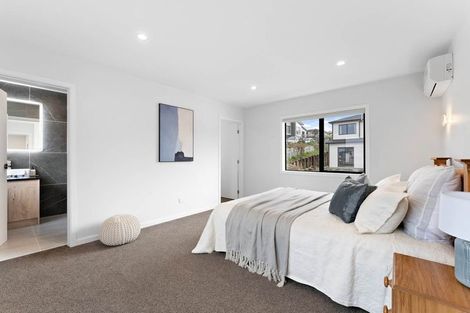 Photo of property in 7 Lawson Creek Street, Massey, Auckland, 0614