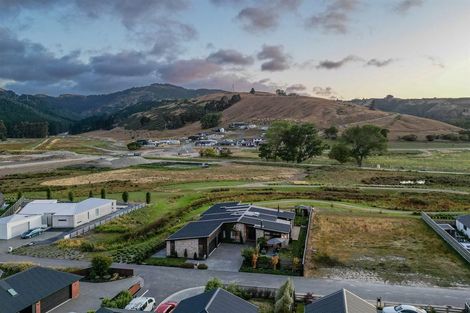 Photo of property in 8 Caro Lane, Cracroft, Christchurch, 8022