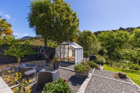Photo of property in 58 Hampden Street, Picton, 7220