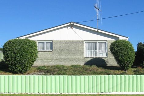 Photo of property in 29 Koromiko Street, Otaki Beach, Otaki, 5512