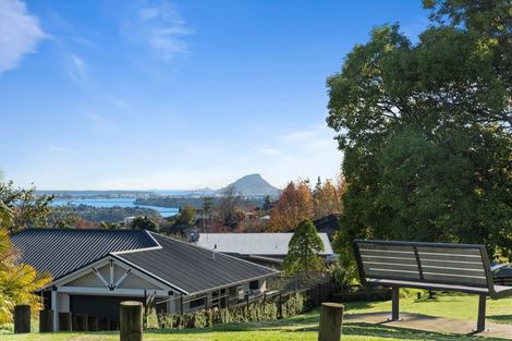 Photo of property in 11 Holcombrooke Lane, Welcome Bay, Tauranga, 3175