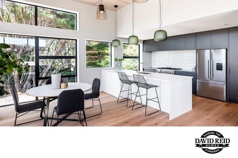 Photo of property in 4 Kanuka Close, Waikanae, 5036