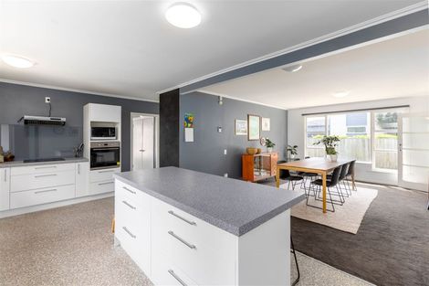 Photo of property in 24a Bowenvale Avenue, Cashmere, Christchurch, 8022