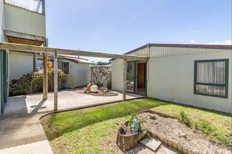 Photo of property in 5 Takitimu Street, Waitarere Beach, Levin, 5510