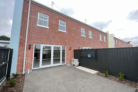 Photo of property in 2/40 Heathcote Street, Woolston, Christchurch, 8023
