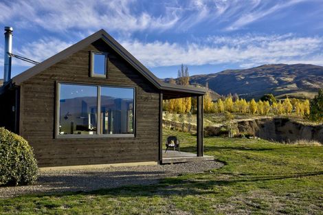 Photo of property in 112 Hall Road, Bannockburn, Cromwell, 9384