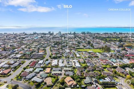 Photo of property in 3/28 Lakeside Drive, Orewa, 0931