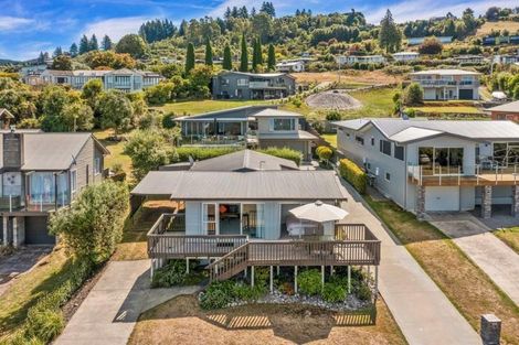 Photo of property in 2/12 Isobel Street, Acacia Bay, Taupo, 3330