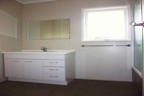 Photo of property in 2/43 East Street, Papakura, 2110
