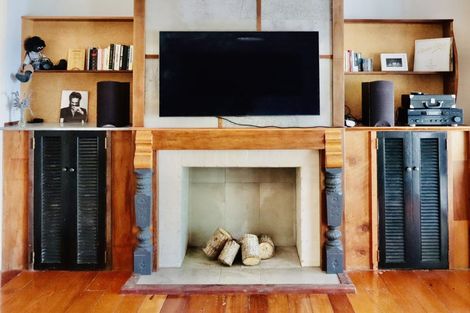 Photo of property in 7 James Road, Maungaturoto, 0587