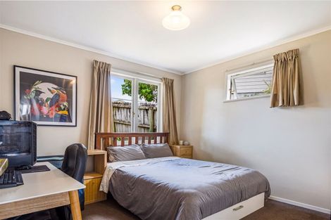 Photo of property in 138 Luckens Road, West Harbour, Auckland, 0618