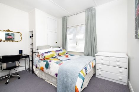 Photo of property in 170 Vigor Brown Street, Napier South, Napier, 4110