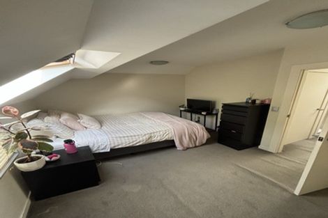 Photo of property in 3uh Papawai Terrace, Mount Cook, Wellington, 6021