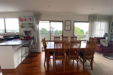 Photo of property in 859 Beach Road, Waiake, Auckland, 0630