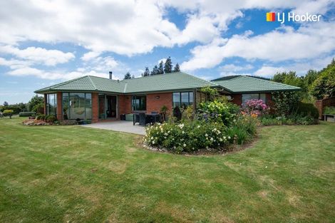 Photo of property in 756 Waihola Highway, Clarendon, Outram, 9073