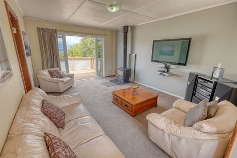 Photo of property in 42 Koe Street, Moana, 7872