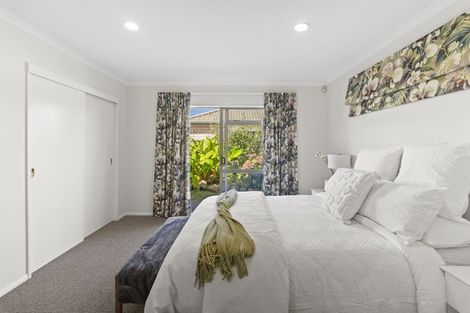 Photo of property in 23 Dan Tori Place, Orewa, 0931