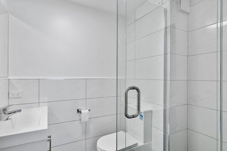 Photo of property in 1n/4045 Great North Road, Glen Eden, Auckland, 0602