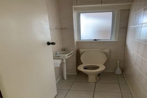 Photo of property in 53 Granger Road, Cockle Bay, Auckland, 2014