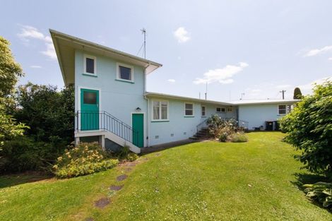 Photo of property in 2 York Place, Awapuni, Palmerston North, 4412