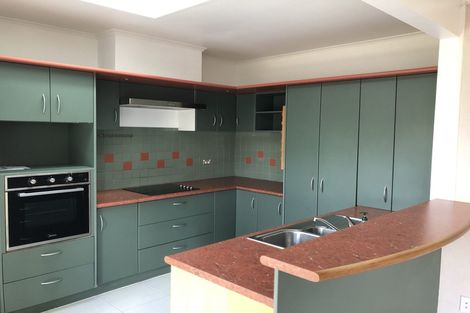 Photo of property in 145 Golf Road, Titirangi, Auckland, 0600