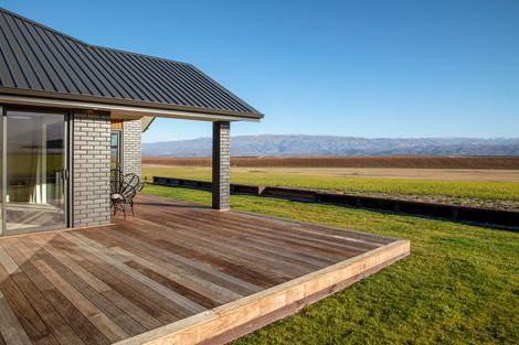 Photo of property in 355 Golden Road, Springvale, Alexandra, 9393